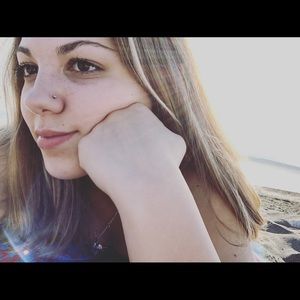 Meet your Posher, Faith